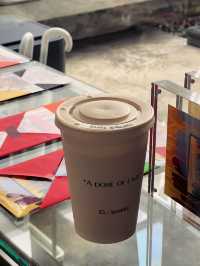 ชวนมาชิลล์ที่ Laze BKK คาเฟ่มินิมอลสุดชิค ! ✨
