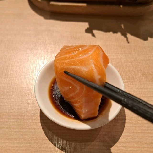 ✨️高質高CP值的燒肉定食💕刺身手卷也是很新鮮和多料😍