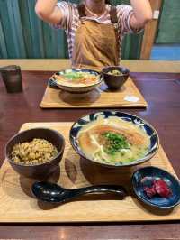 【沖縄🇯🇵】休日はビーチと沖縄料理を楽しもう