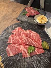 捷運市政府站巷弄精緻燒肉餐酒館「肉得慌」