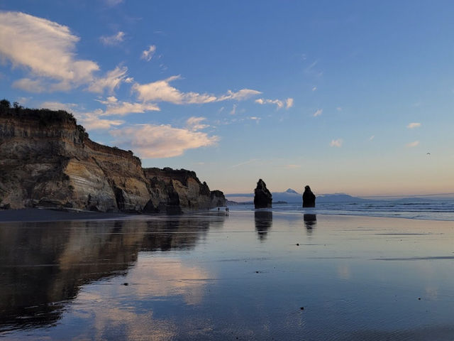 Three Sisters and the Elephant Rock, NZ
