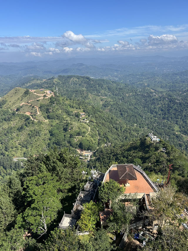 Ambuluwawa Tower Visit Tips