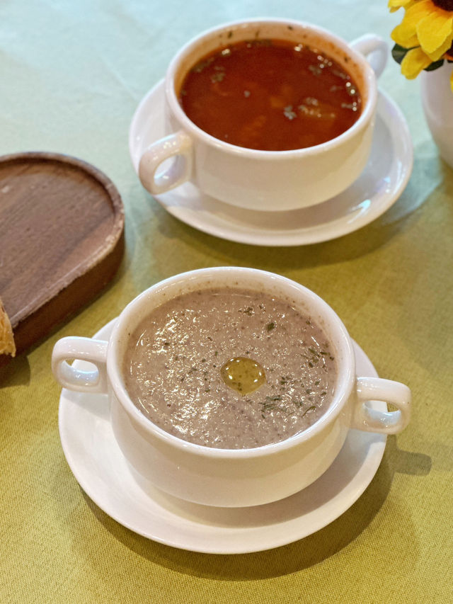 銅鑼灣梵高主題藝術餐廳