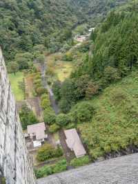 【群馬県/四万温泉】みる位置によって色が変わる！？シマブルーが美しすぎた