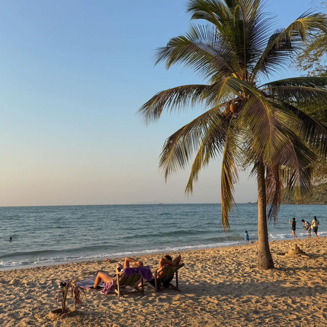 หาดทรายแก้ว