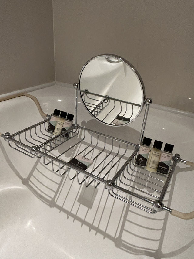 凱旋門とシャンゼリゼ通りの隣で便利♡モダンでオシャレ！パリのホテルKeppler