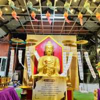 พิชิตเขาวงพระจันทร์ บันได 3,790 ขั้น 