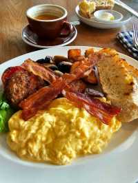 Roast Coffee & Eatery