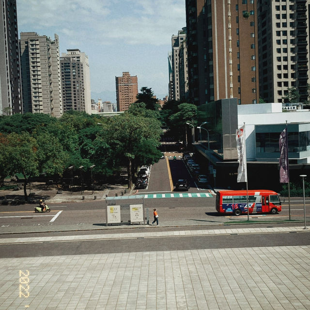 繁華都市的台中 體驗歌劇藝術的溫柔 台中國家歌劇院