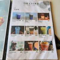 คาเฟ่ก้อนเมฆ มีมุมปิกนิก วิวดอย : THE CLOUD