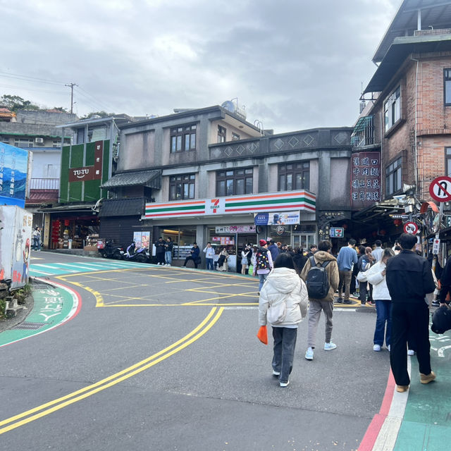 ถนนคนเดินจิ่วเฟิ่น(Jiufen Old Street)