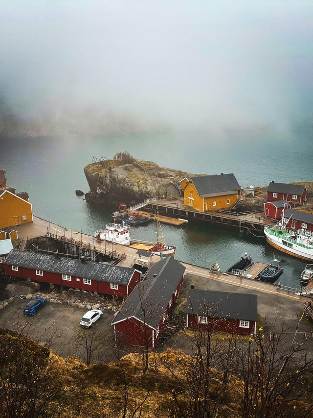 Serenity in the Arctic: Sildpollnes Kirke and Holdøya, Lofoten