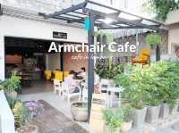Armchair cafe : คาเฟ่เก้าอี้เหลือง ลำปาง