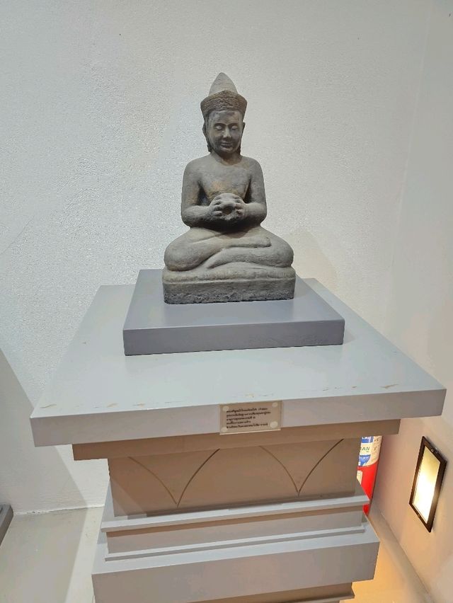 พิพิธภัณฑ์สระโกสินารายณ์ ชมอตีตผ่านโบราณวัตถุ
