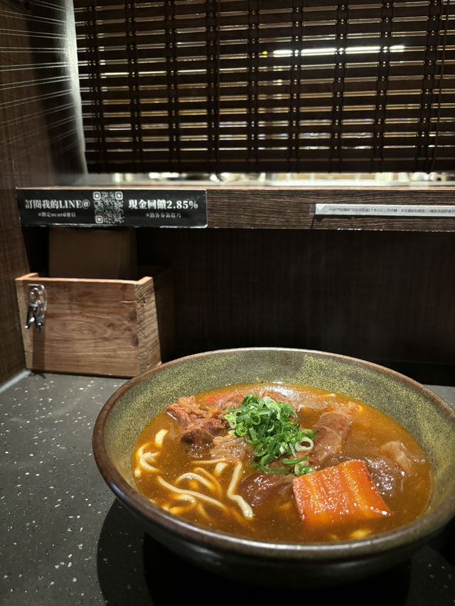 曾經是全台最難預約的牛肉麵——門前隱味  