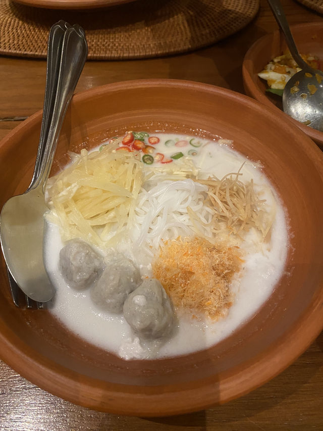 ชวนมาชิม “พริกหยวก“ ร้านมิชลินย่านประดิพัทธ์ 