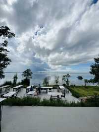 คาเฟ่ลับริมทะเล บรรยากาศโคตรดีที่ “ภูนาเล พัทลุง“
