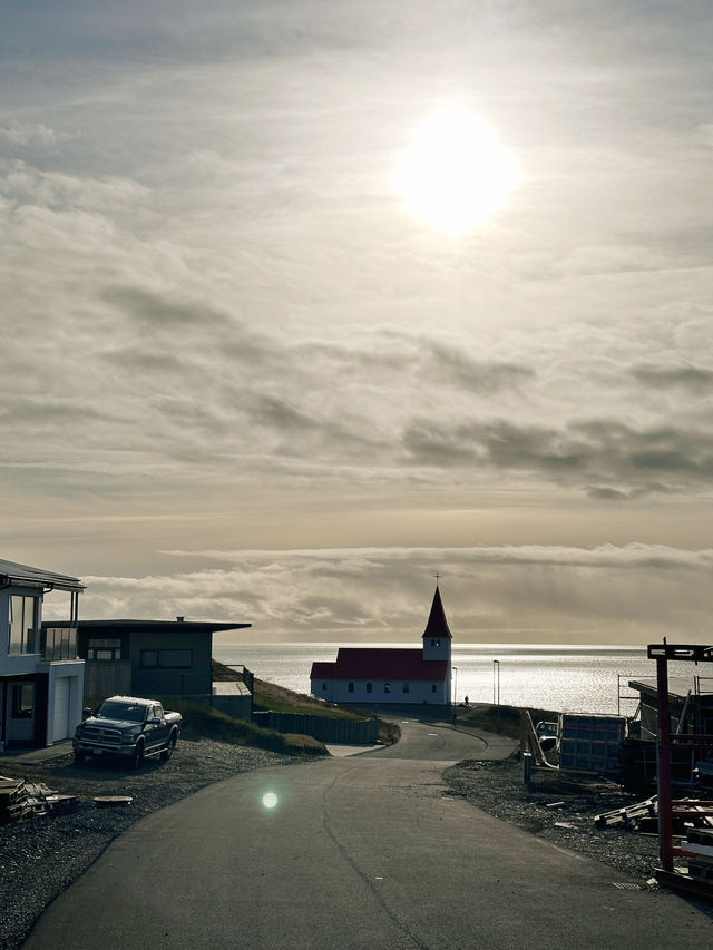 ✨Day 5: From Black Sand Beaches to Reykjavik Streets: A Day of Icelandic Wonders!