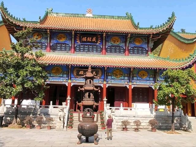 靜謐清幽的寶通禪寺