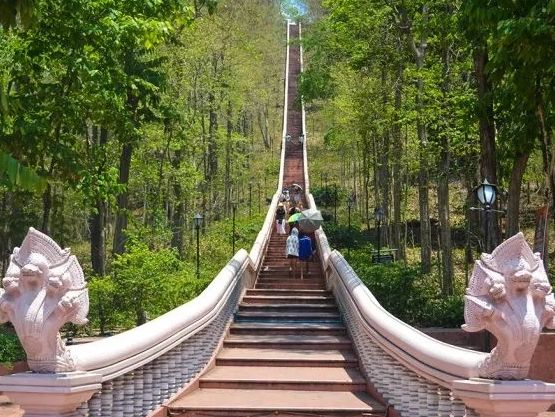 🏛️🌋 BURI RAM WEEKEND ESCAPE: Ancient Temples & Fiery Flavors!