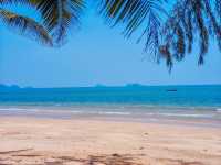 Soft white sands, calm waves