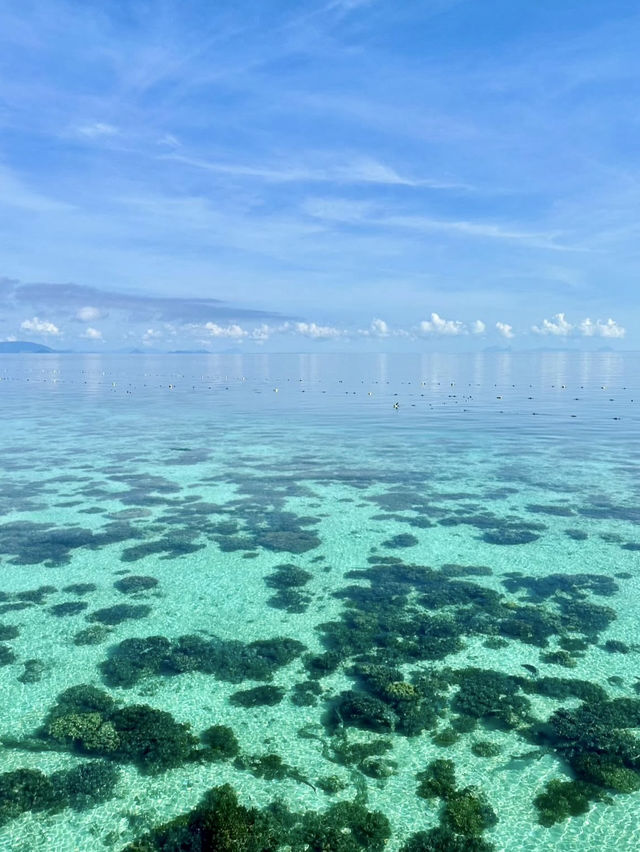 Sea gypsies & clear waters 