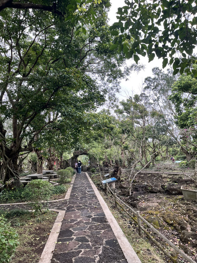 Discovering Hainan’s Ancient Volcanoes at Leiqiong Geopark 🌋