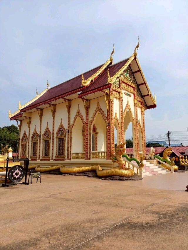 ไหว้ขอพรพระธาตุประจำวันเกิดวันอังคาร