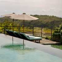 A Hillside Sanctuary Overlooking Paradise