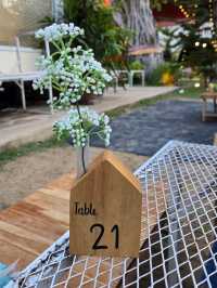 Mood and Moon Camping Café