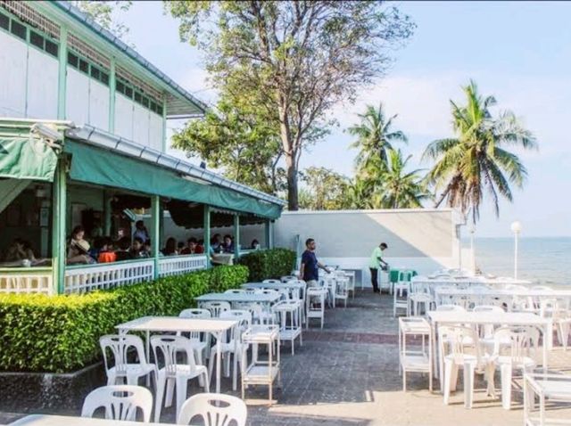 ร้านอาหาร บ้านอิสระ หัวหิน