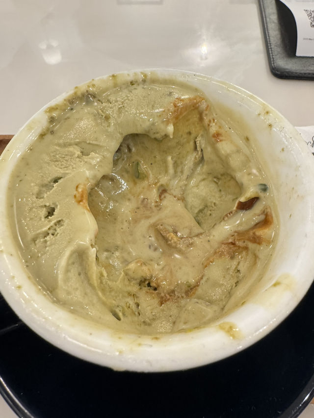 【香港】 中上環雪糕店，開心果Affogato大推！