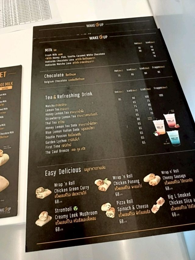 คาเฟ่ 24 hrs WAKE UP COFFEE