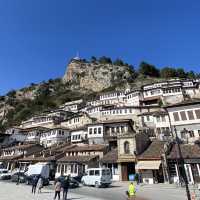 【まるで鍵盤】千の窓と言われる街に行ってきた🇦🇱