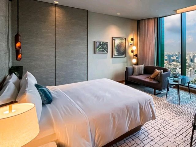 🌟 Urban Chic Meets Thai Warmth: Kimpton Maa-Lai Bangkok  🇹🇭🐾