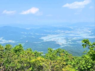 Hike, Big Views, Zero Regrets