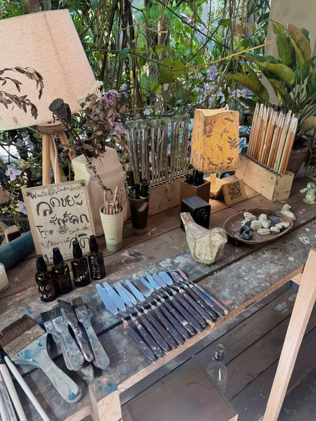 รีวิว “ใต้บ้าน” คาเฟ่โฮมมี่ย่านหัวลำโพง