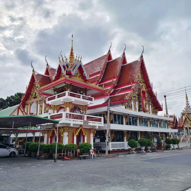 พระพุทธรูปปางเพศบรรพชิต ท้าวเวสสุวรรณ องค์พญานาค