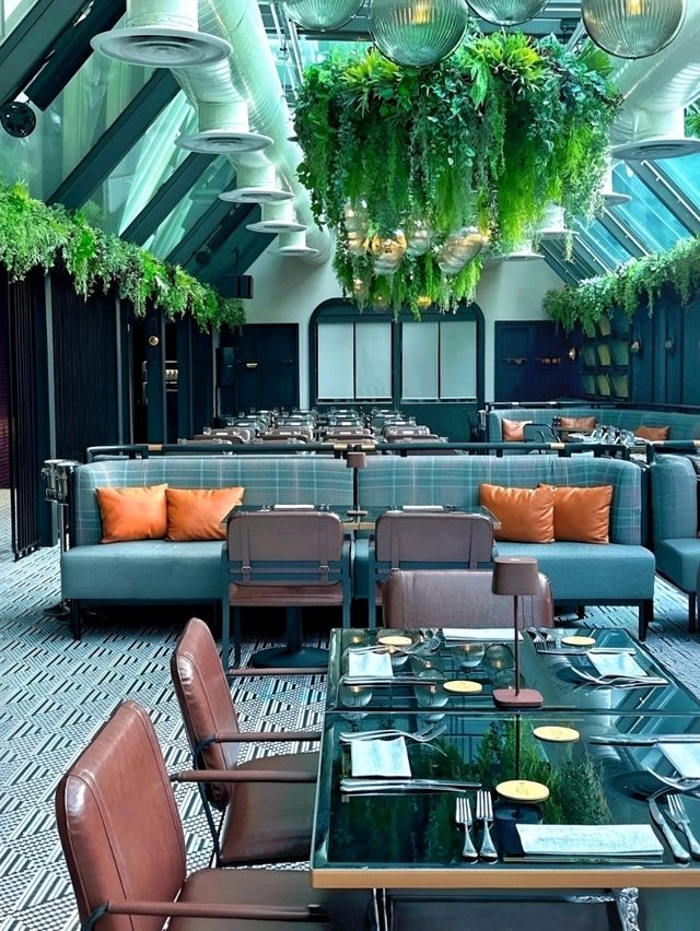 Seamless Business Stay at Pullman Singapore Orchard.