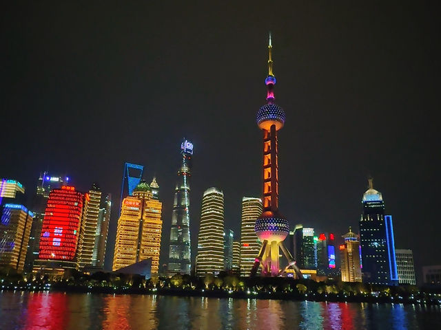 上海｜黃浦江游船·十六鋪碼頭