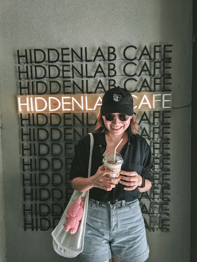 Sip, Snap, Repeat – Hidden Lab Café is a Coastal Dream! ☕🌊 