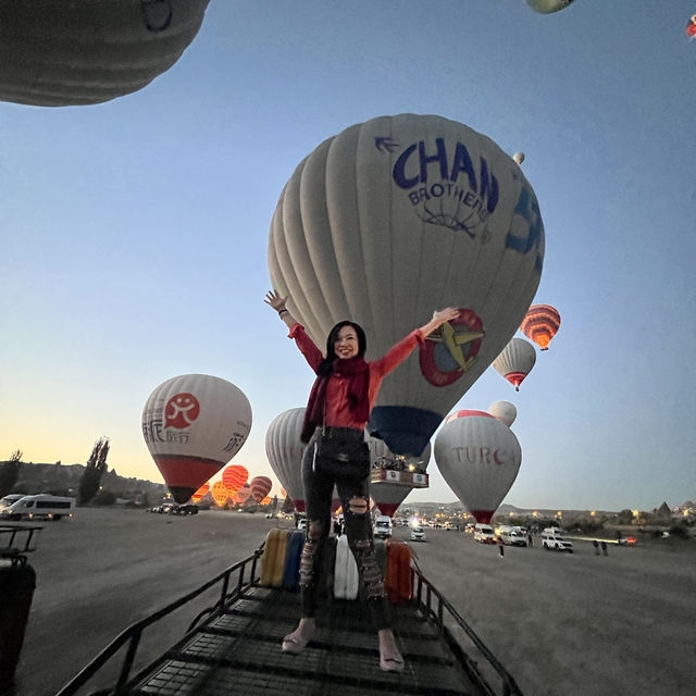 Soaring Over Cappadocia 🇹🇷: Hot Air 🎈Ride
