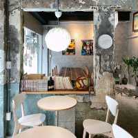 Cafe Yang Yang