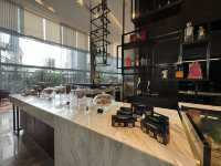 Le Bar at Sofitel: Where Class Meets Comfort