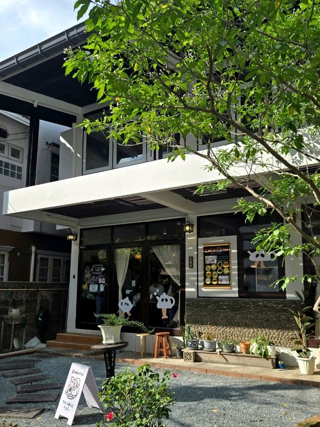 ♡ GIMBOCHA ♡  🚋 Cafe ใกล้ BTS