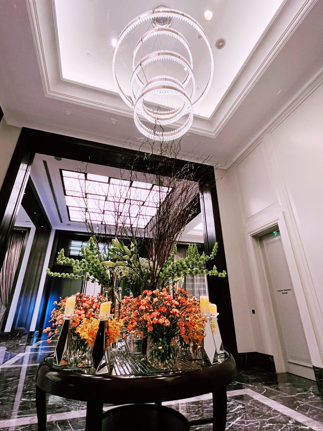 St. Regis Kuala Lumpur: A Pinnacle of Opulence and Elegance