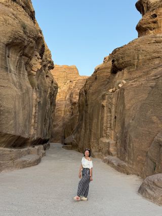 Đèo Petra Jordan được sử dụng hết công suất vào sáng ngày thứ ba tại Đền Khazneh