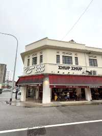 Michelin Bib Eatery Zhup Zhup Upsizes Their Bestsellers With Tiger Prawns and Claypot Wok Hei