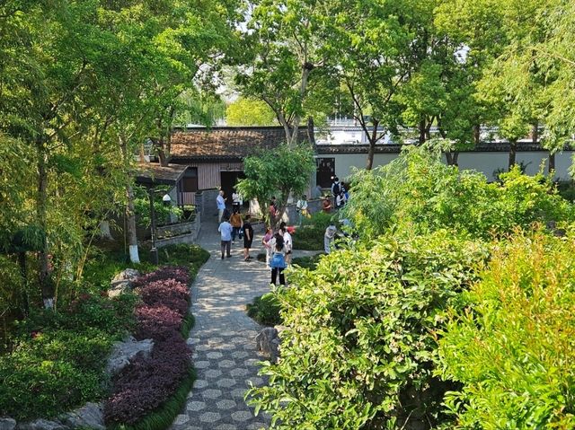 Visiting KeZhiYuan in ZhuJiaJiao, Shanghai