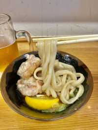 밤 늦게도 OK! 도시 한복판에서 즐기는 ‘女麺’ 사누끼 우동✴️
